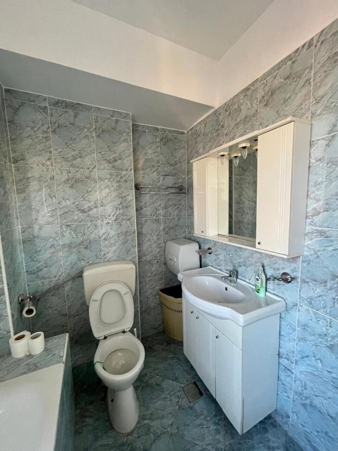 Luanaapartments #1 Otopeni Luaran gambar