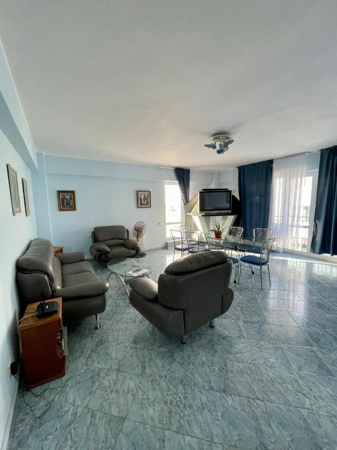 Luanaapartments #1 Otopeni Luaran gambar