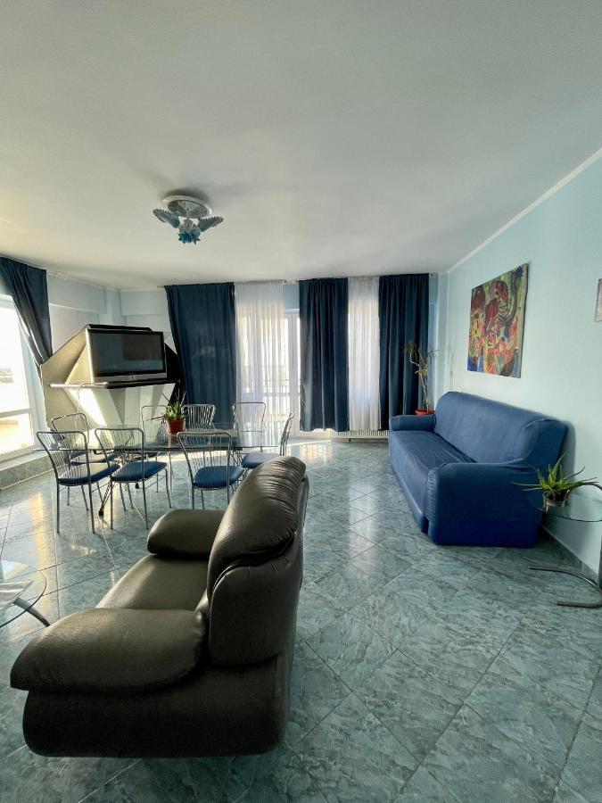 Luanaapartments #1 Otopeni Luaran gambar