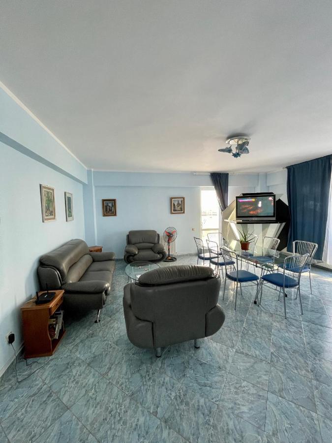 Luanaapartments #1 Otopeni Luaran gambar